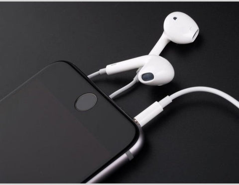 Earphones for iPhone